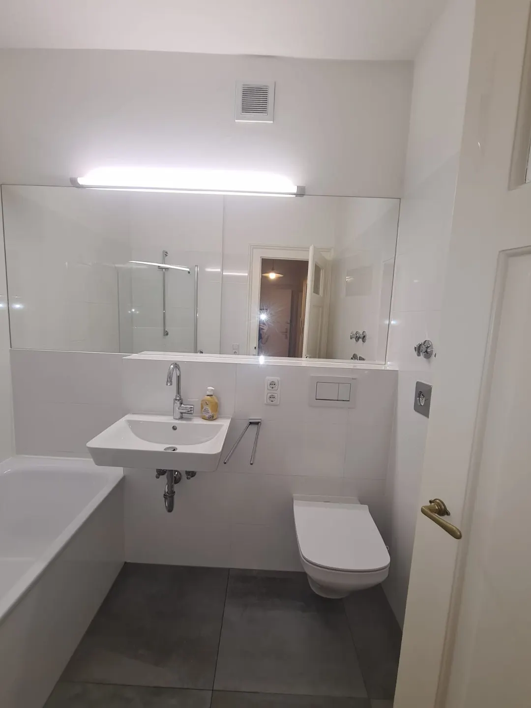 WhatsApp Image 2025-11-11 at 22.19.41 (2).jpeg