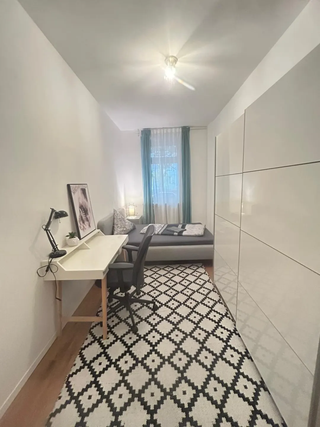 1 Bedroom 1 Bedroom