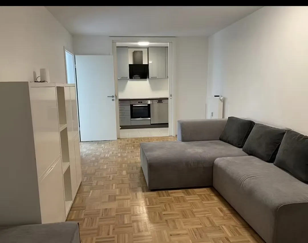 4 Living Area