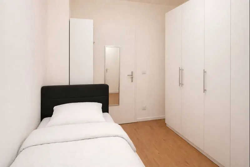 1 Bedroom 1 Bedroom
