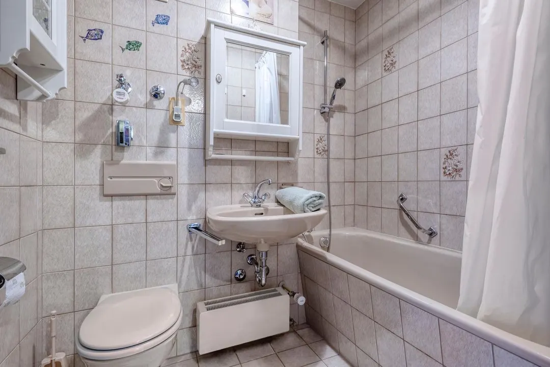Z13 Bathroom